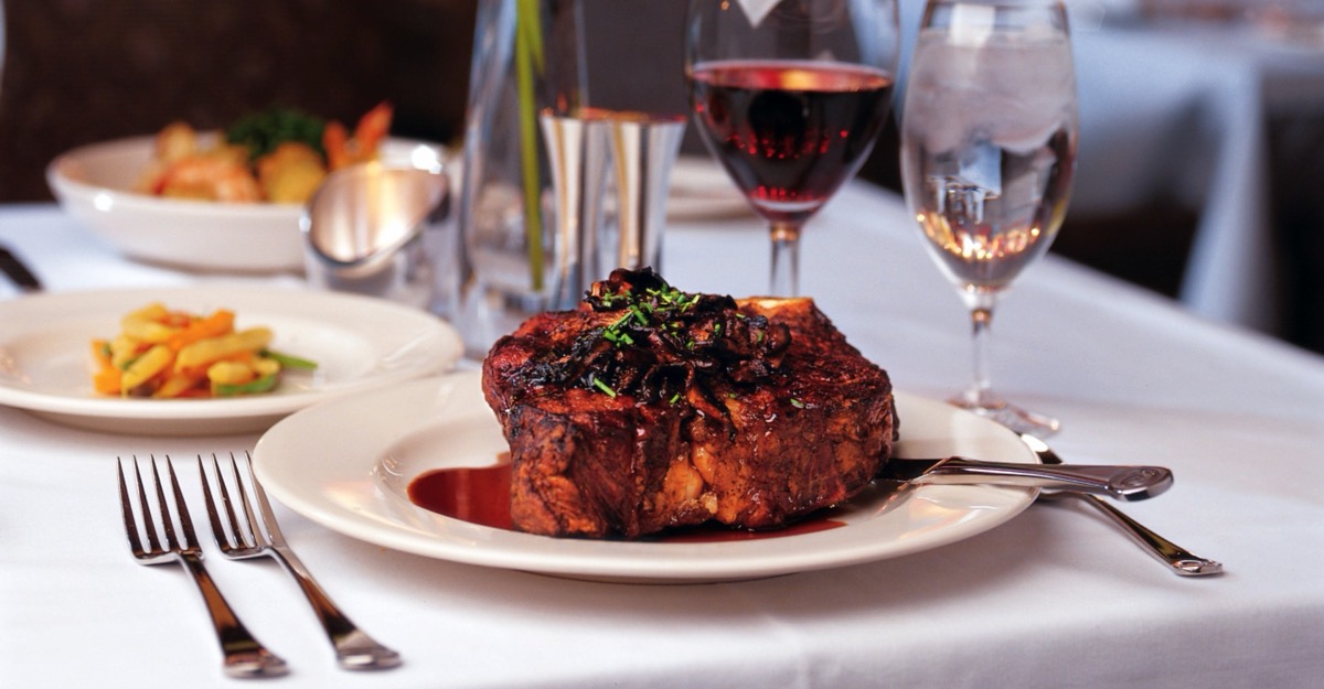 Cholla Prime Steakhouse & Lounge